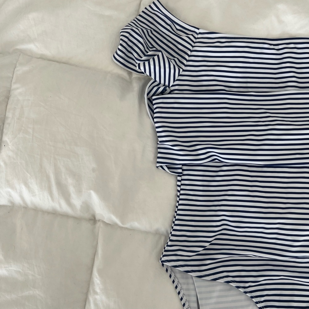 Off-the-shoulder Swimsuit